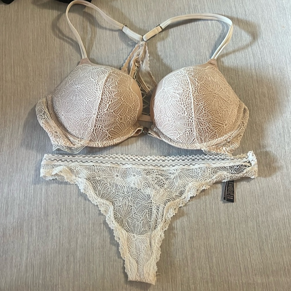 Victoria’s Secret very sexy matching set